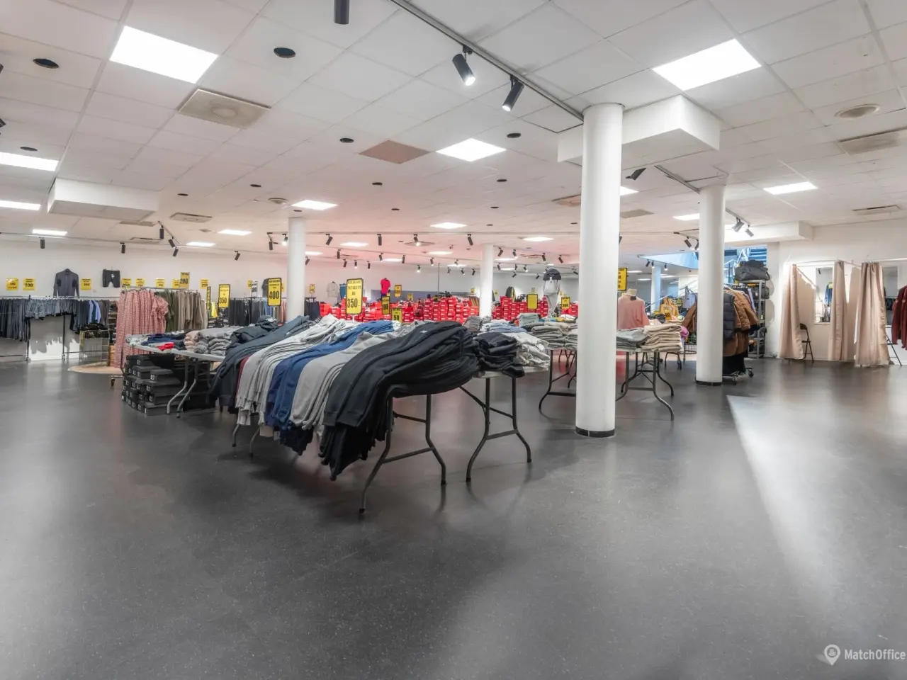 Billede 8 - Fantastisk lejemål i Roskildes absolutte centrum. placeret midt i gågaden og rummer et areal på hele 578 kvm.