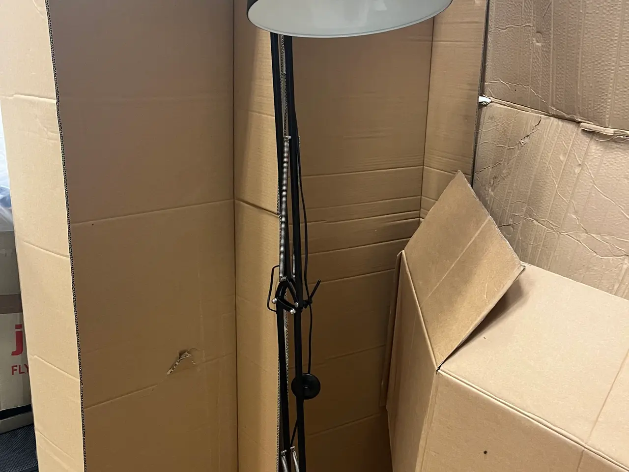 Billede 4 - Stor stander lampe/ gulv lampe i metal sort