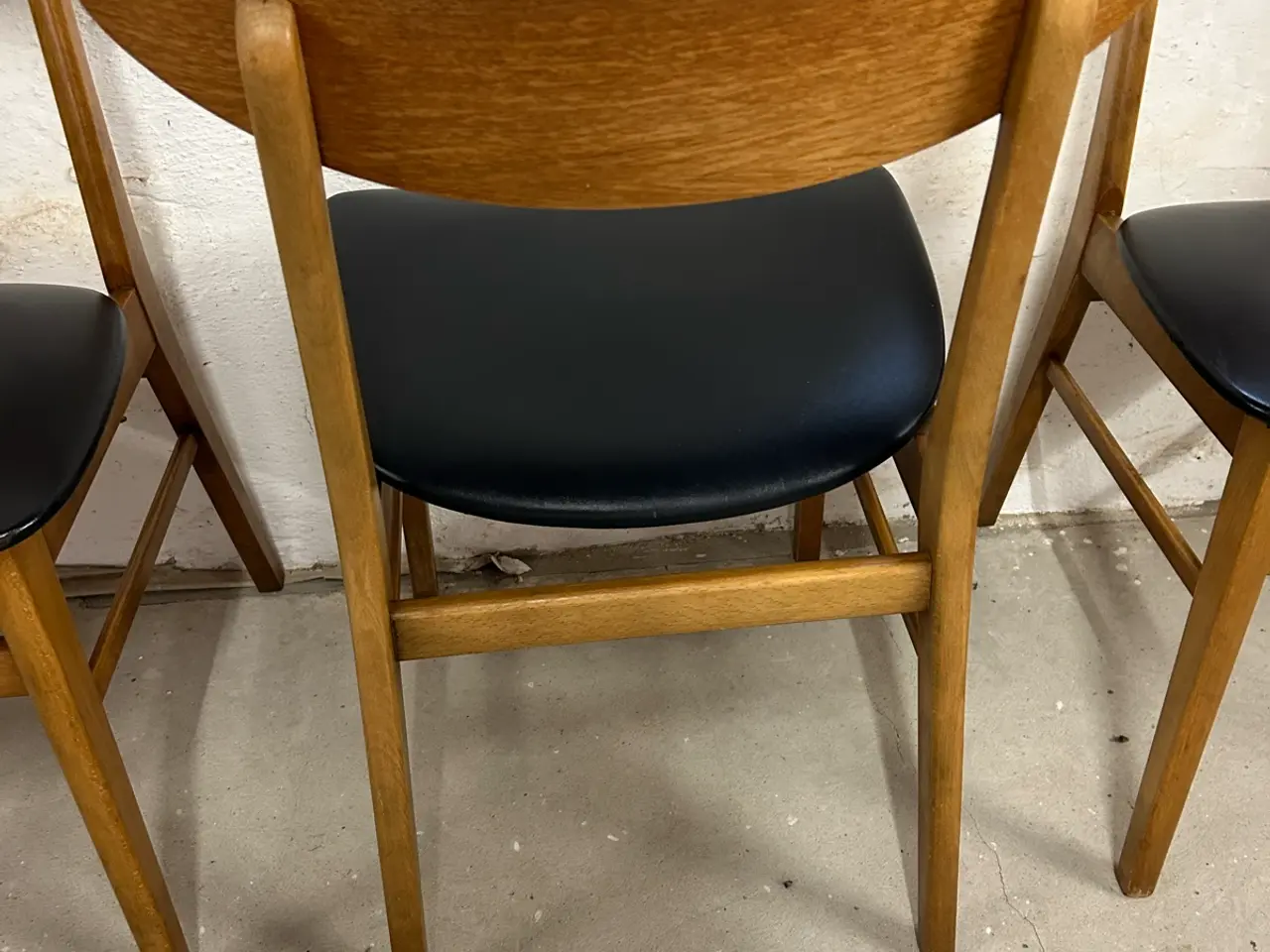 Billede 5 -  4 originale Farstrup spisebordsstole (Model 210) 