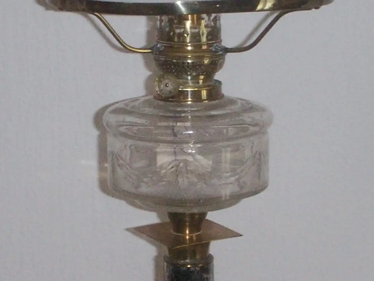 Billede 1 - Petroleumslampe, messing ca. 100 år gammel