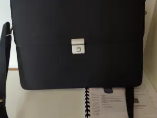 2 stk sort skuldertaske computermappe