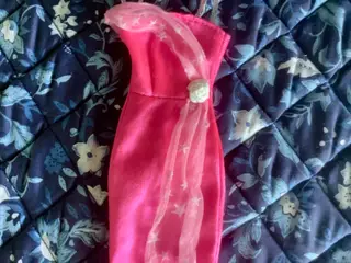 Pink Barbie kjole.