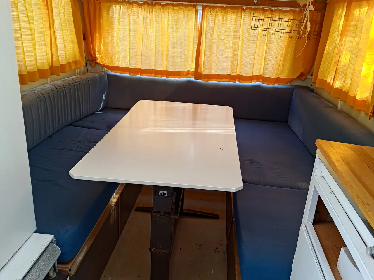 Billede 3 - Retro campingvogn med stemning og hygge