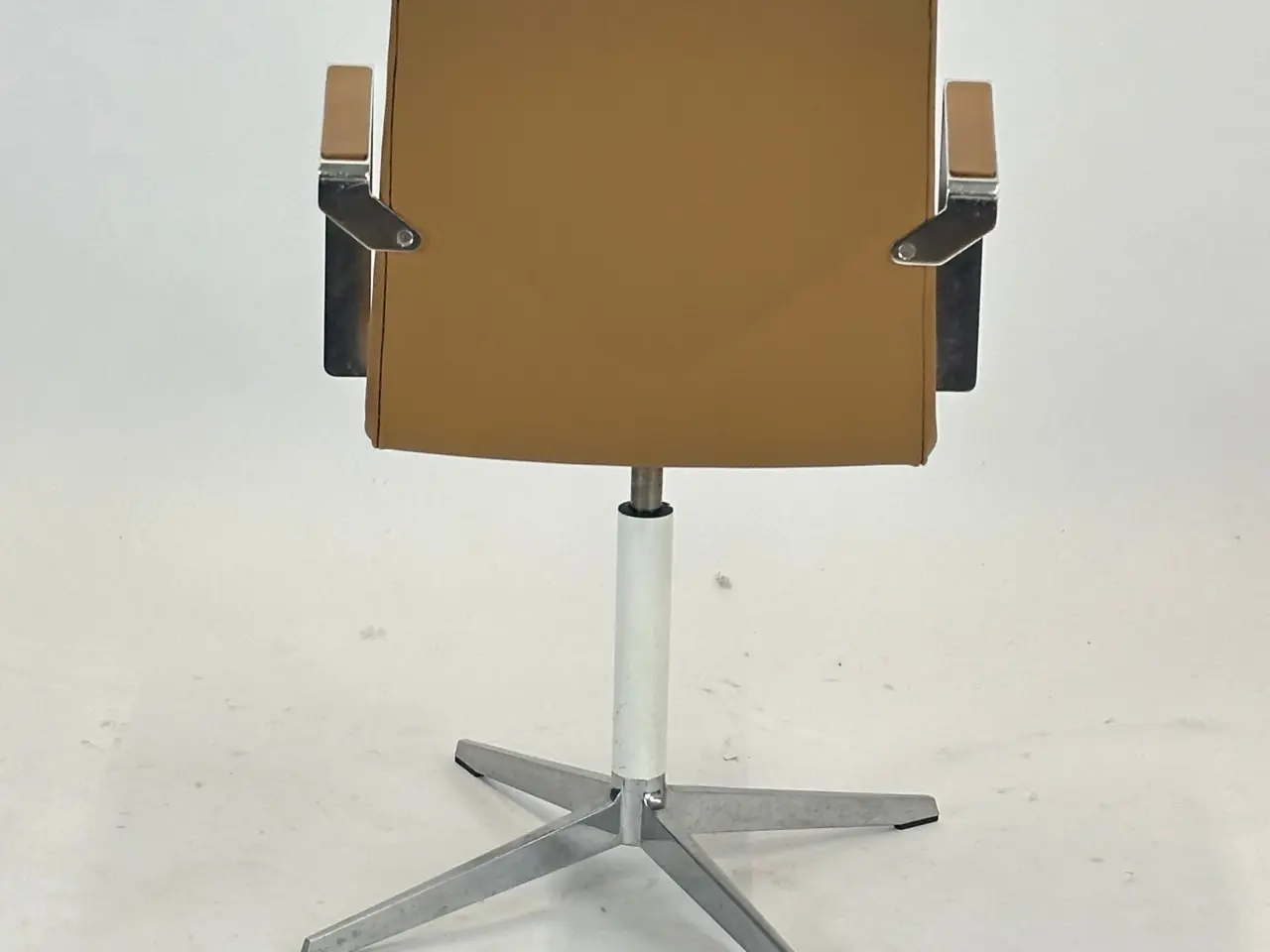 Billede 5 - Four Design 4-Cast XL Stol – Lysebrun Krom Stel