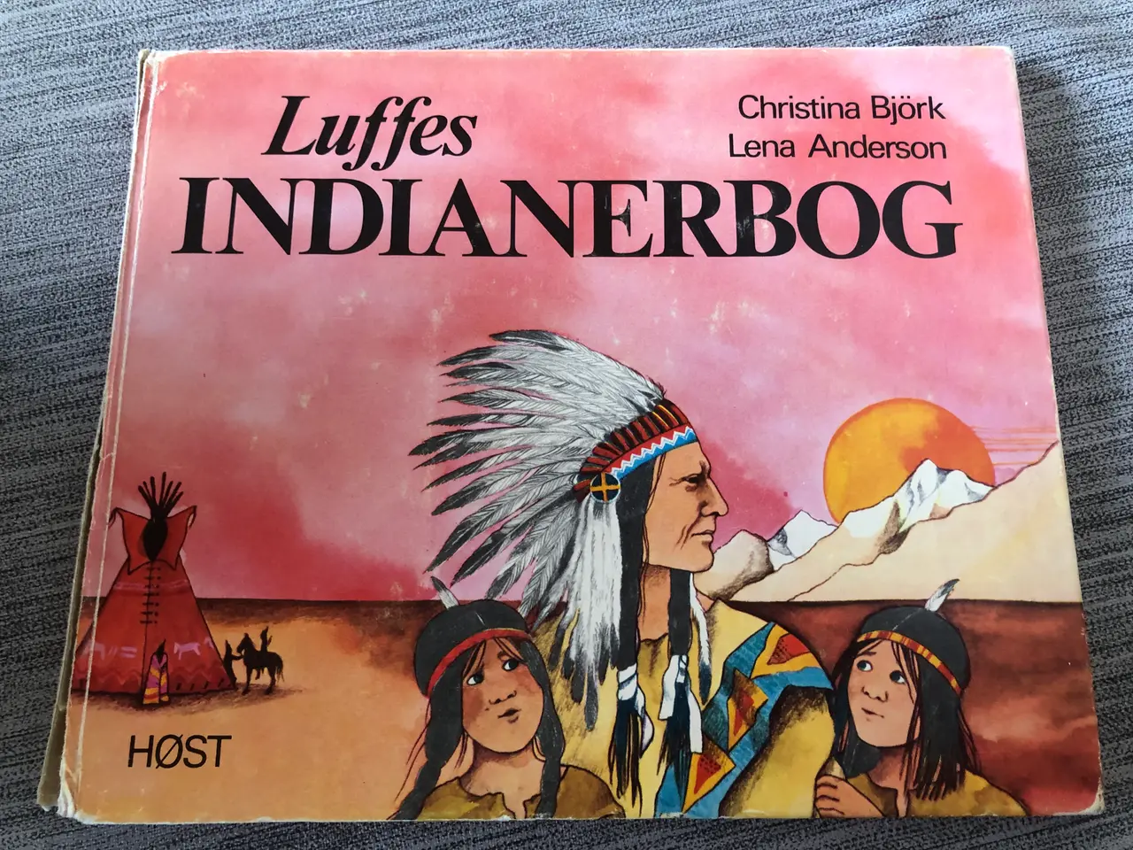 Billede 1 - Bog: Luffes Indianerbog