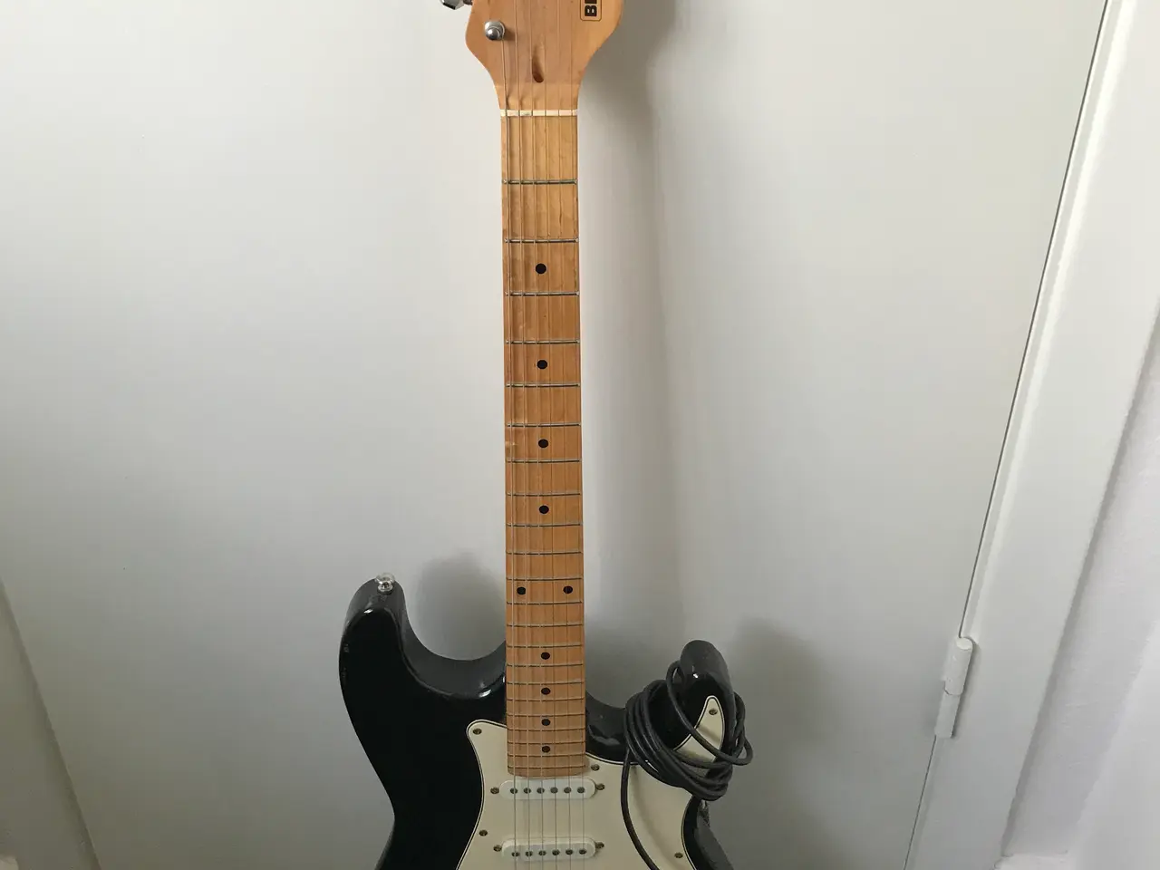 Billede 1 - Super begynder El - guitar