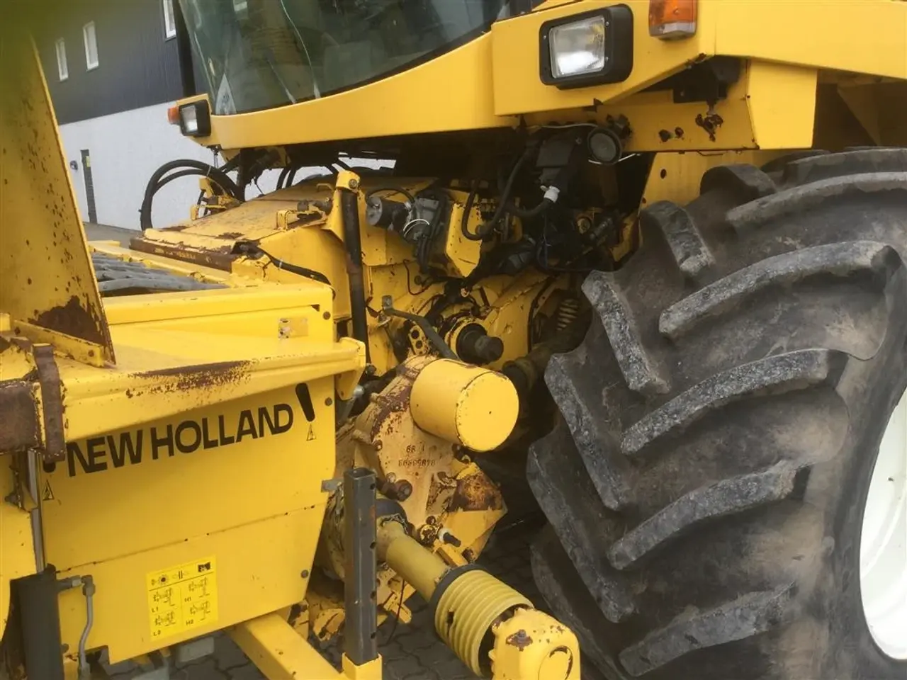 Billede 4 - New Holland FX 38 Velholdt inkl majsbord og pickup