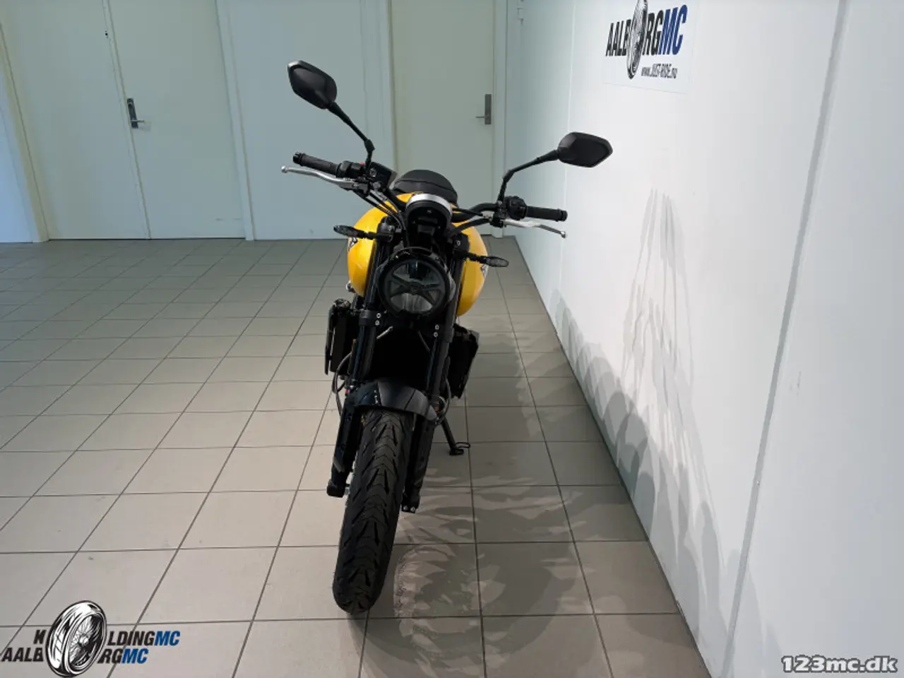 Billede 7 - Triumph Trident 660 Cosmic Yellow