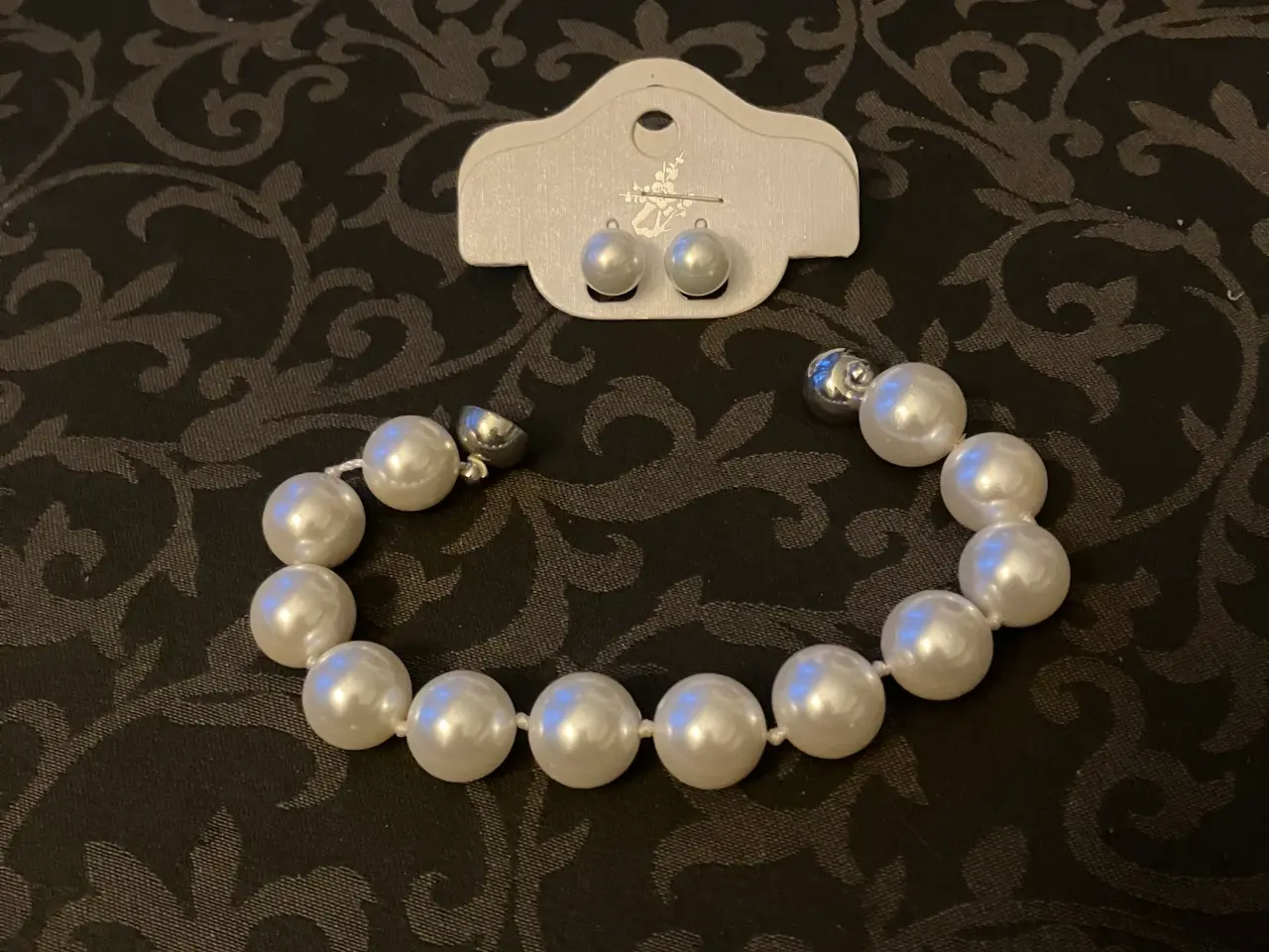 Billede 1 - Perle øreringe + armbånd