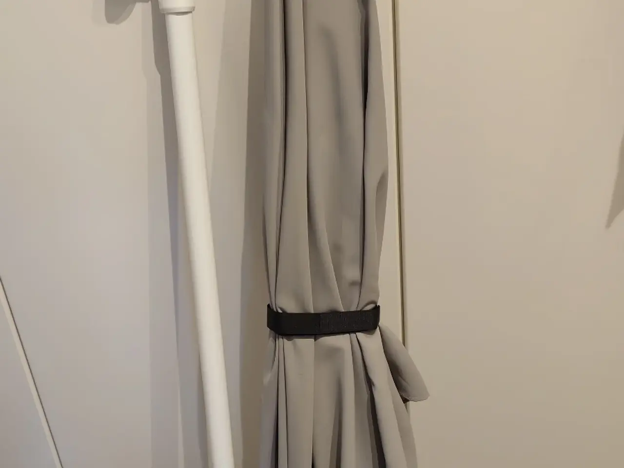 Billede 3 - Ikea parasol til altaner