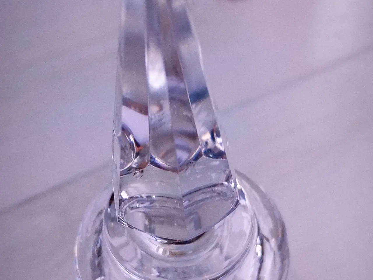 Billede 9 - Karaffel i slebet glas. Højde 33 cm
