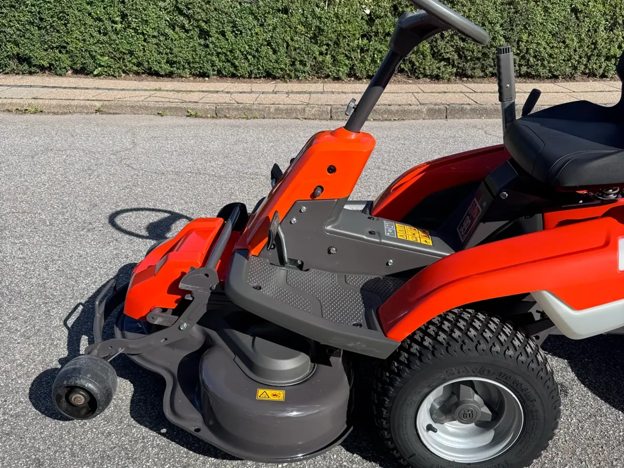 Billede 7 - Husqvarna 214c står som ny