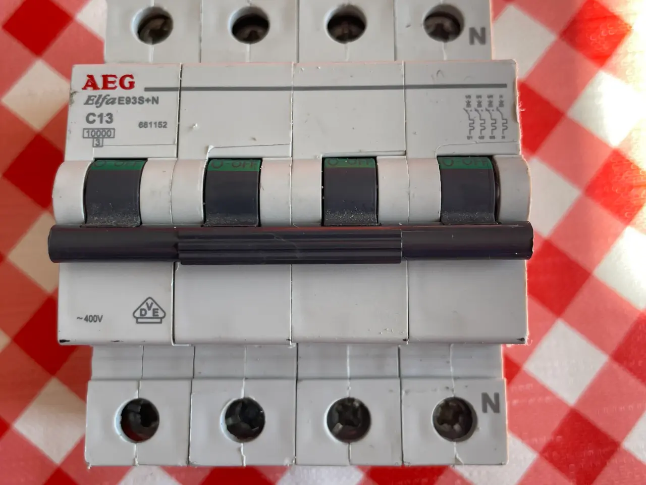 Billede 1 - AEG C13 automatsikring 4-polet