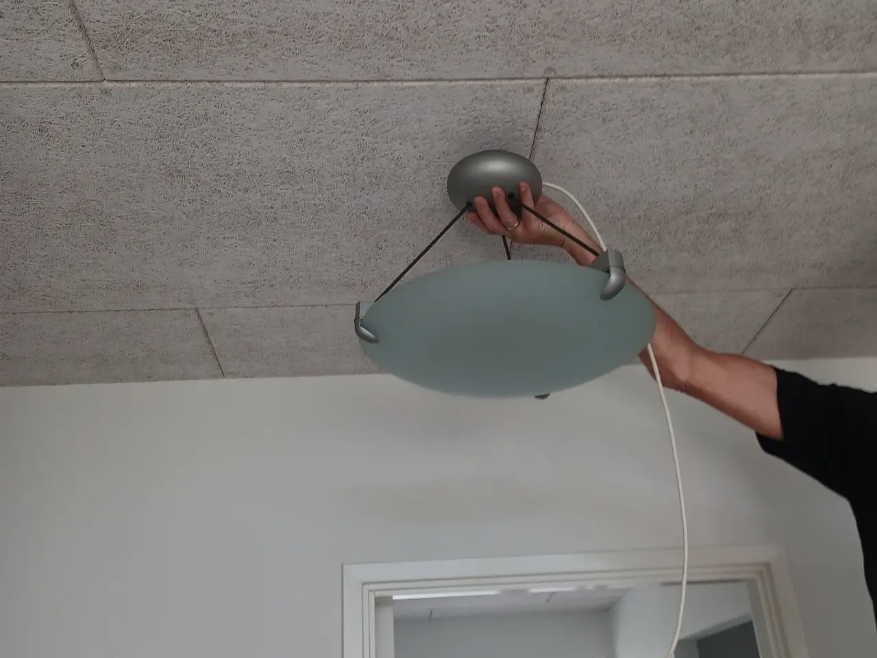 Billede 2 - Loftlampe og bordlampe. 