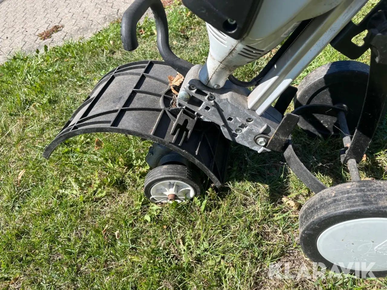 Billede 10 - Kantskærer Stihl MM56