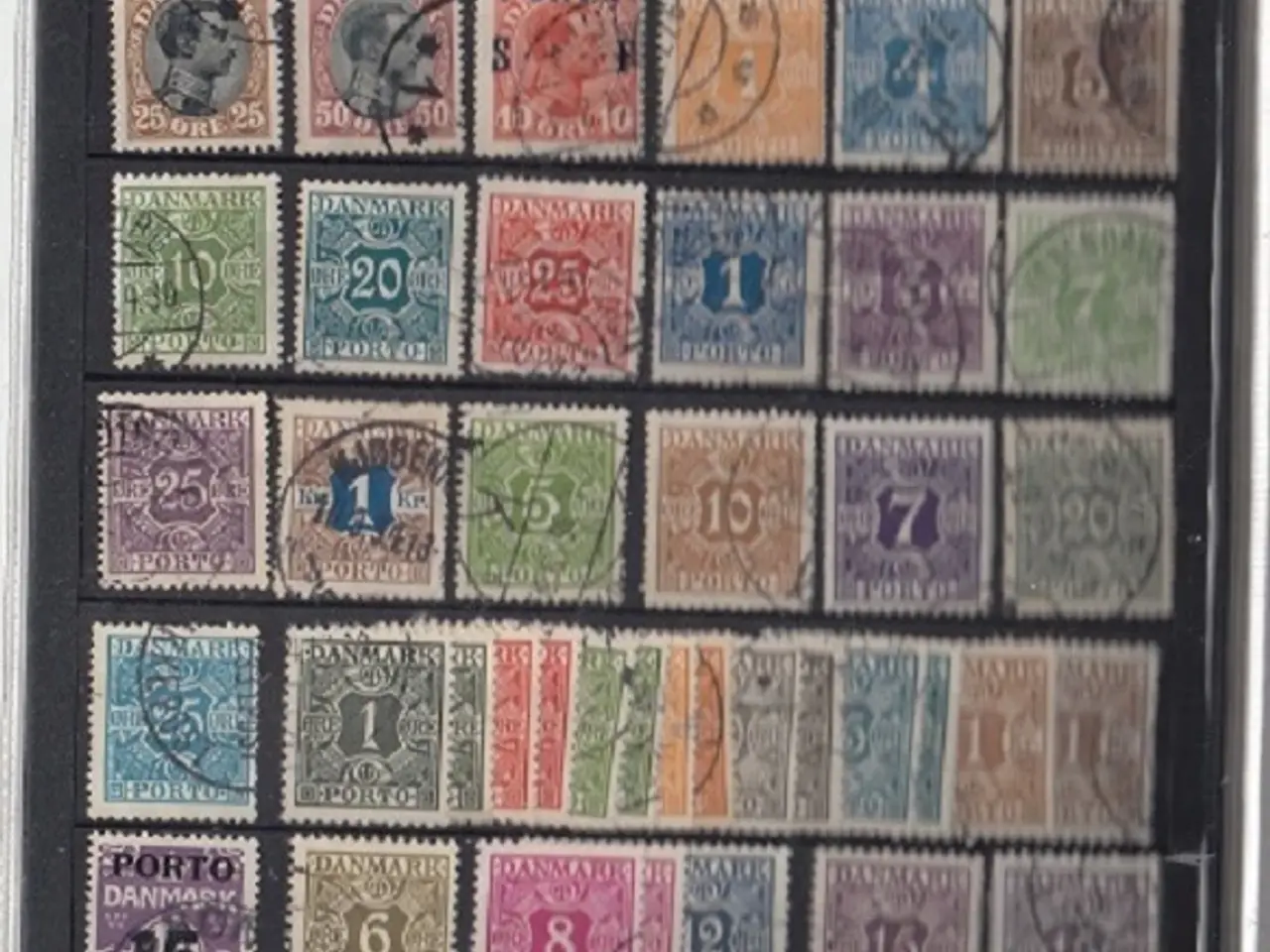 Billede 2 - Portomærker 2 sæt. 400 stk. I alt.