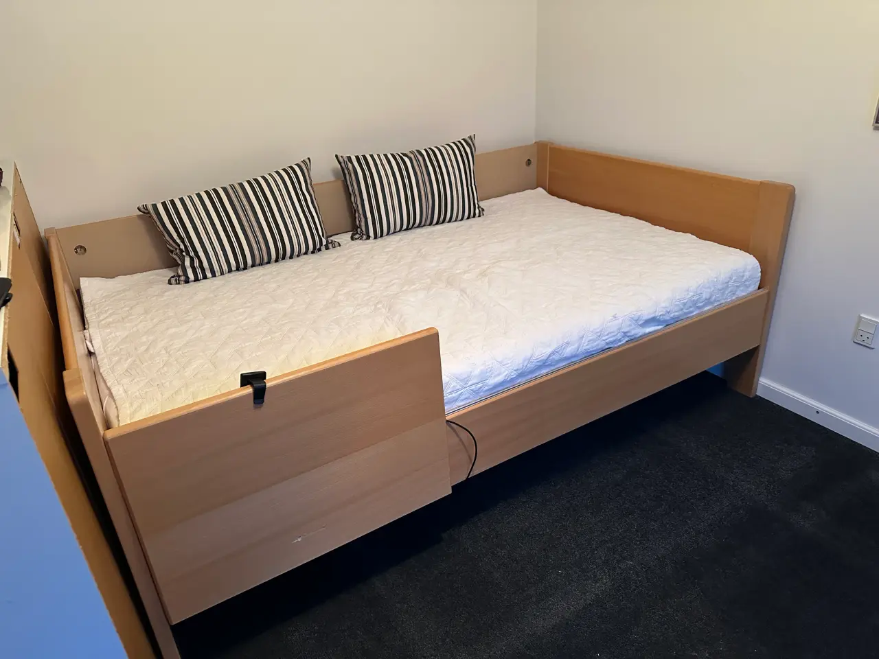 Billede 1 - Elevationsseng 120