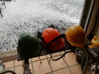 Sikkerheds hjelme