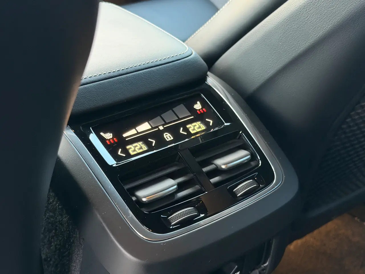 Billede 18 - Volvo V60 2,0 D4 200 R-Design Polestar aut.