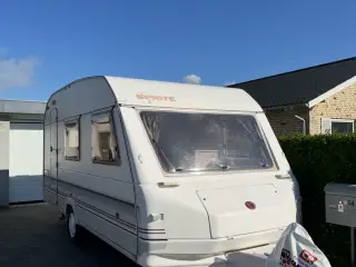 Hyggelig og nyrenoveret campingvogn til salg