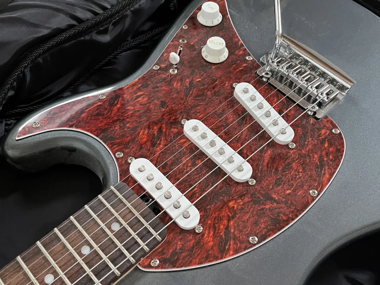 Billede 5 - Elektrisk guitar med forstærker, taske og tilbehør