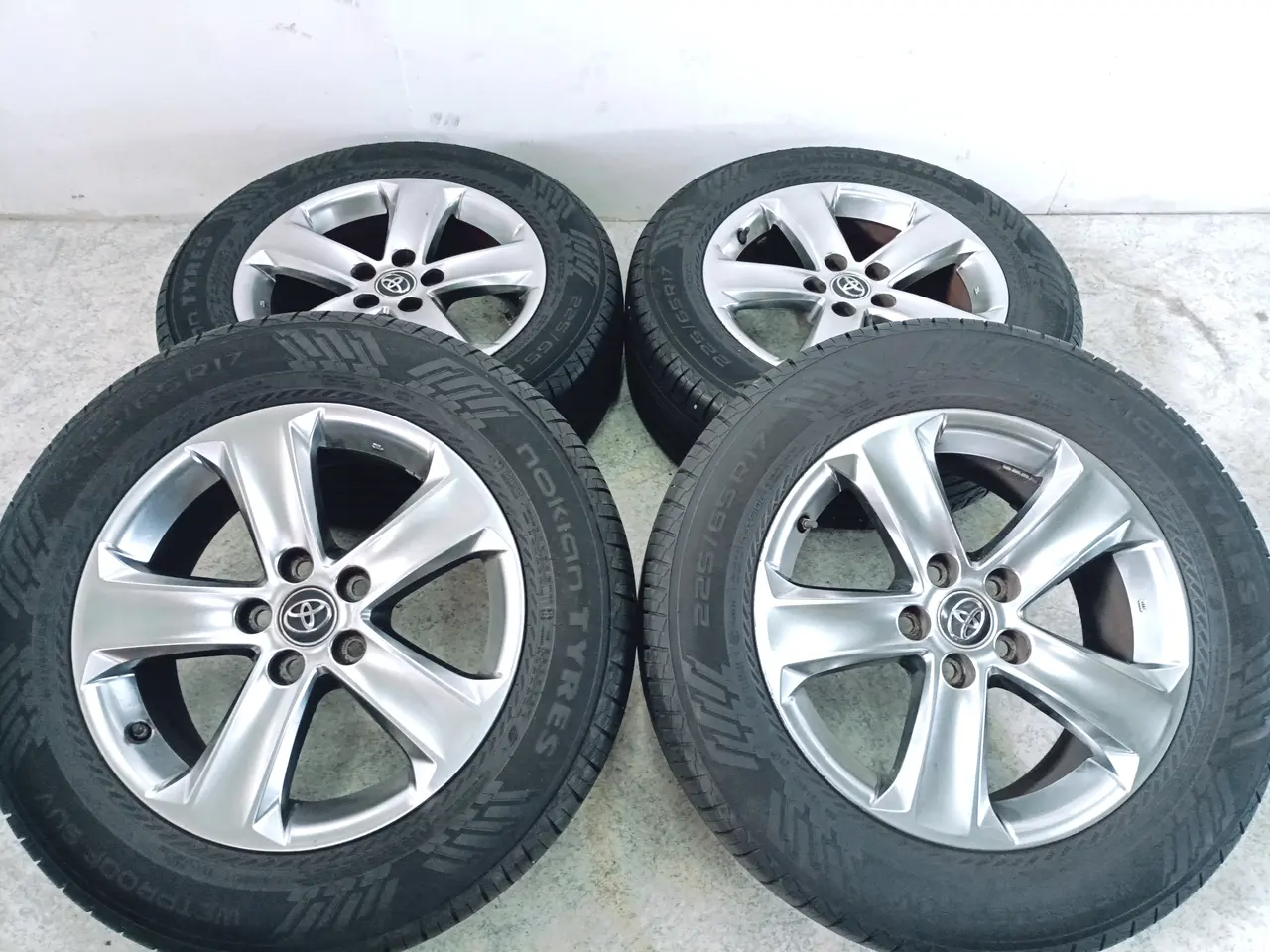 Billede 3 - 5x114,3 17" ET39 nav 60,1ø TOYOTA Rav4 sommerhjul,
