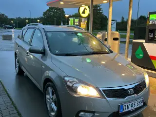 Kia ceed 1.6 benzin automat