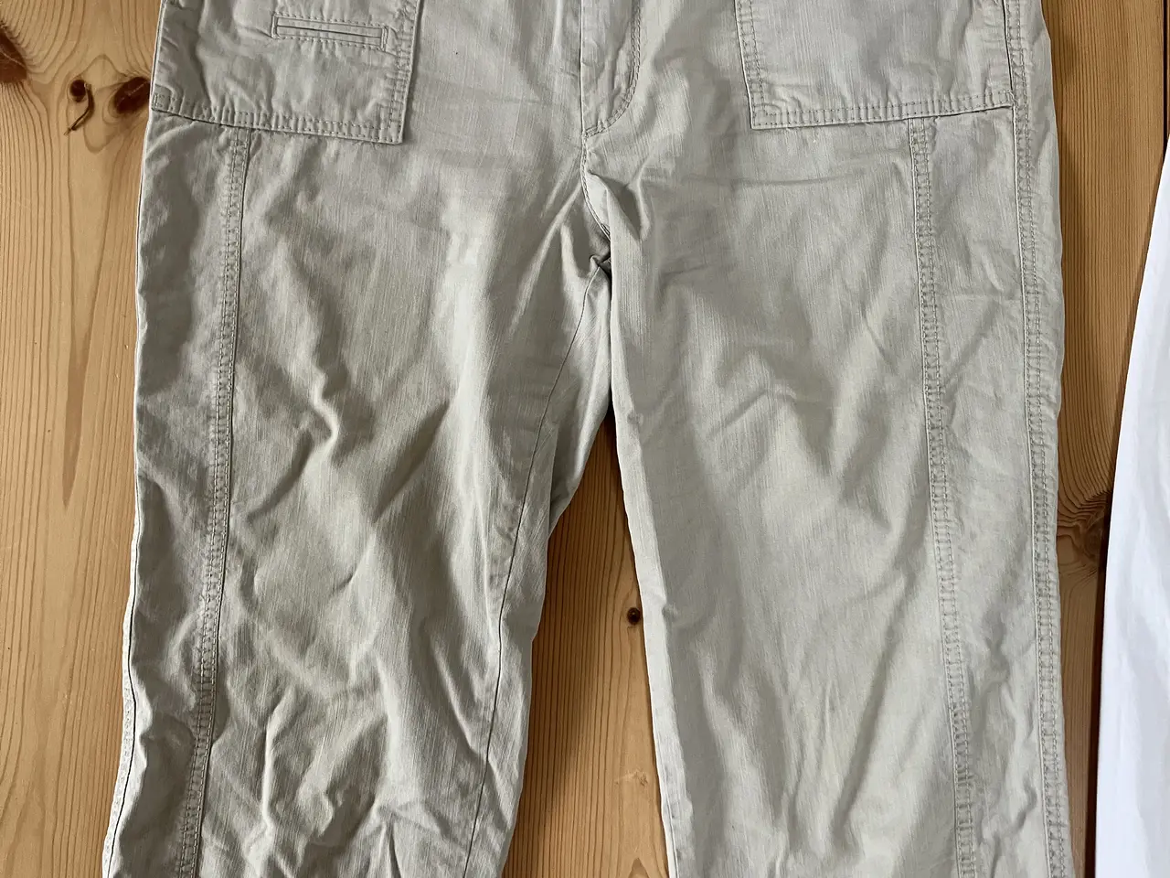 Billede 5 - Short, knickers og nederdele str. 46