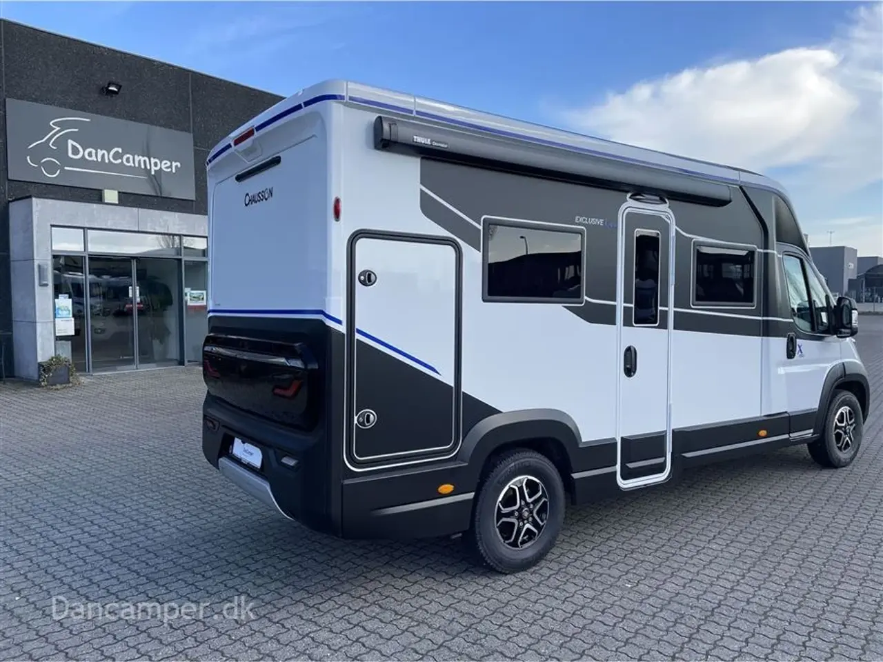 Billede 2 - 2024 - Chausson X650 Exclusive line   TILBUDSPRIS kr. 999.900,- SPAR kr. 50.000,- Camper med stor Lounge og siddegruppe, 9-trins automatgear, sænkeseng, stor garage, specialfælge, Connect- og X-tilbehørspakke ,
