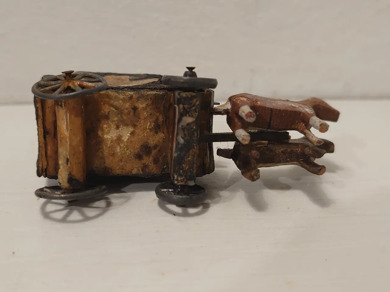 Billede 5 - Erzgebirge: Droche med kusk.Ca 1920