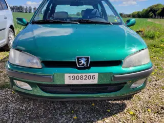 Peugeot 106.