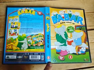 Babar vokser op DVD