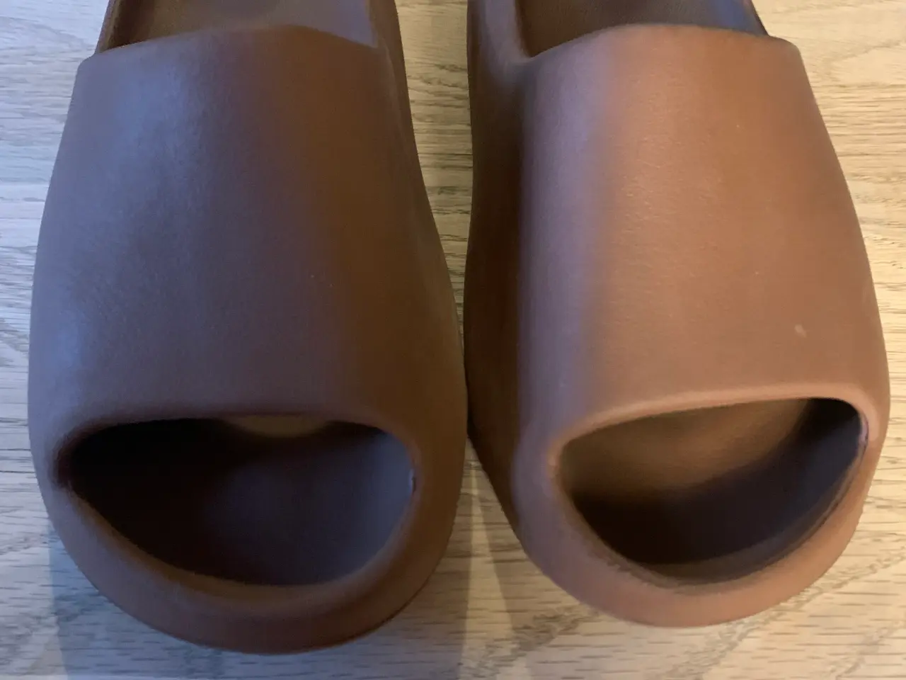 Billede 2 - Yeezy slides str. 42
