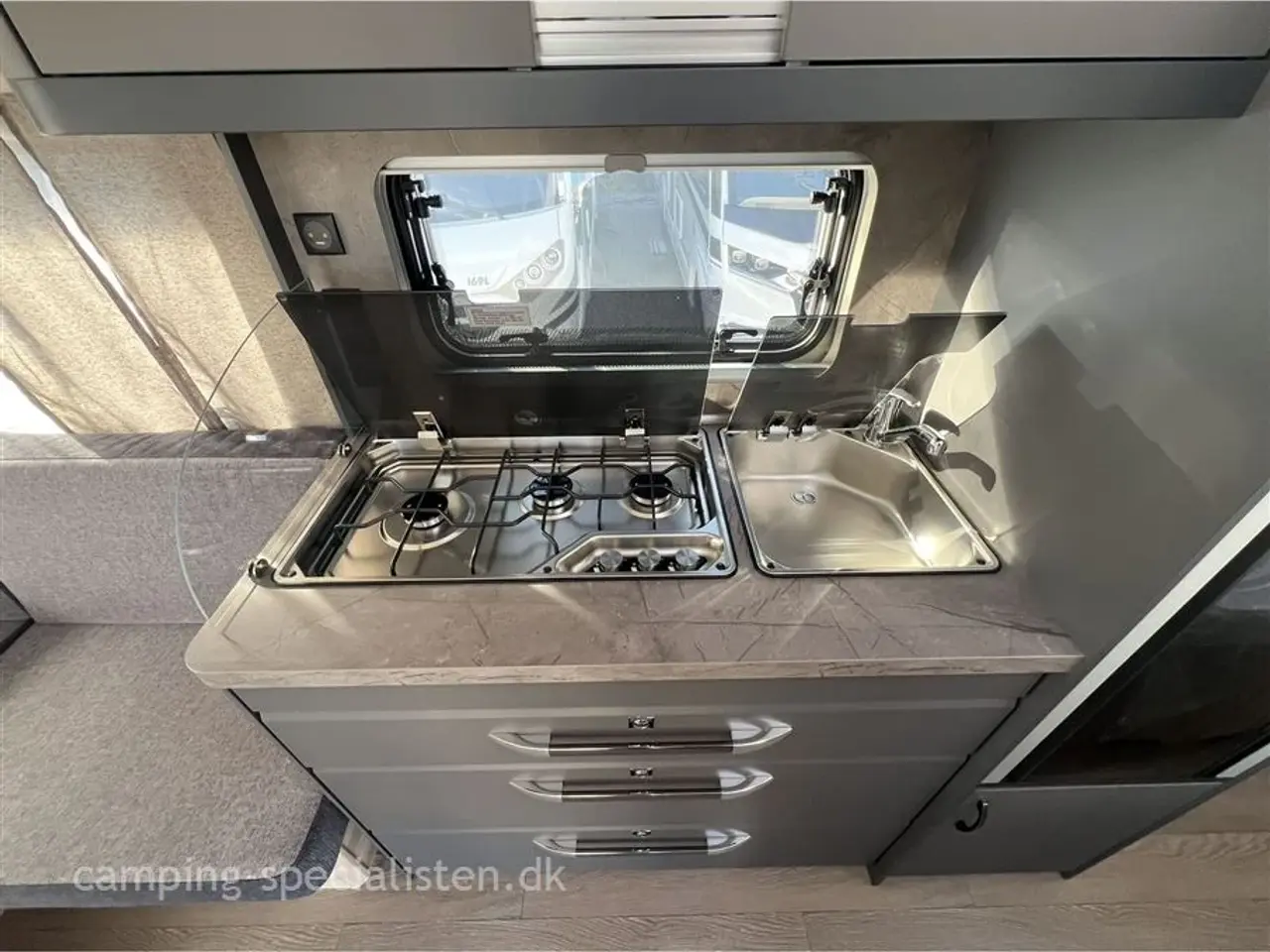 Billede 12 - 2026 - Hobby De Luxe 460 UFe 2026 Hobby De Luxe 460 UFe DK LINE - Kan ses nu hos Camping-Specialisten.dk
