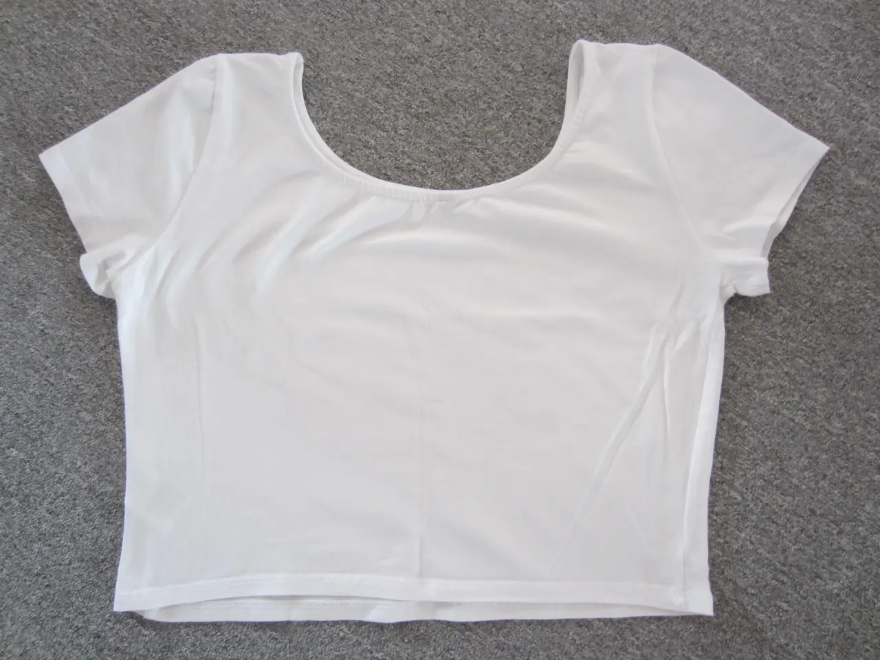 Billede 3 - Crop Top med kattemotiv i str. 170 - S