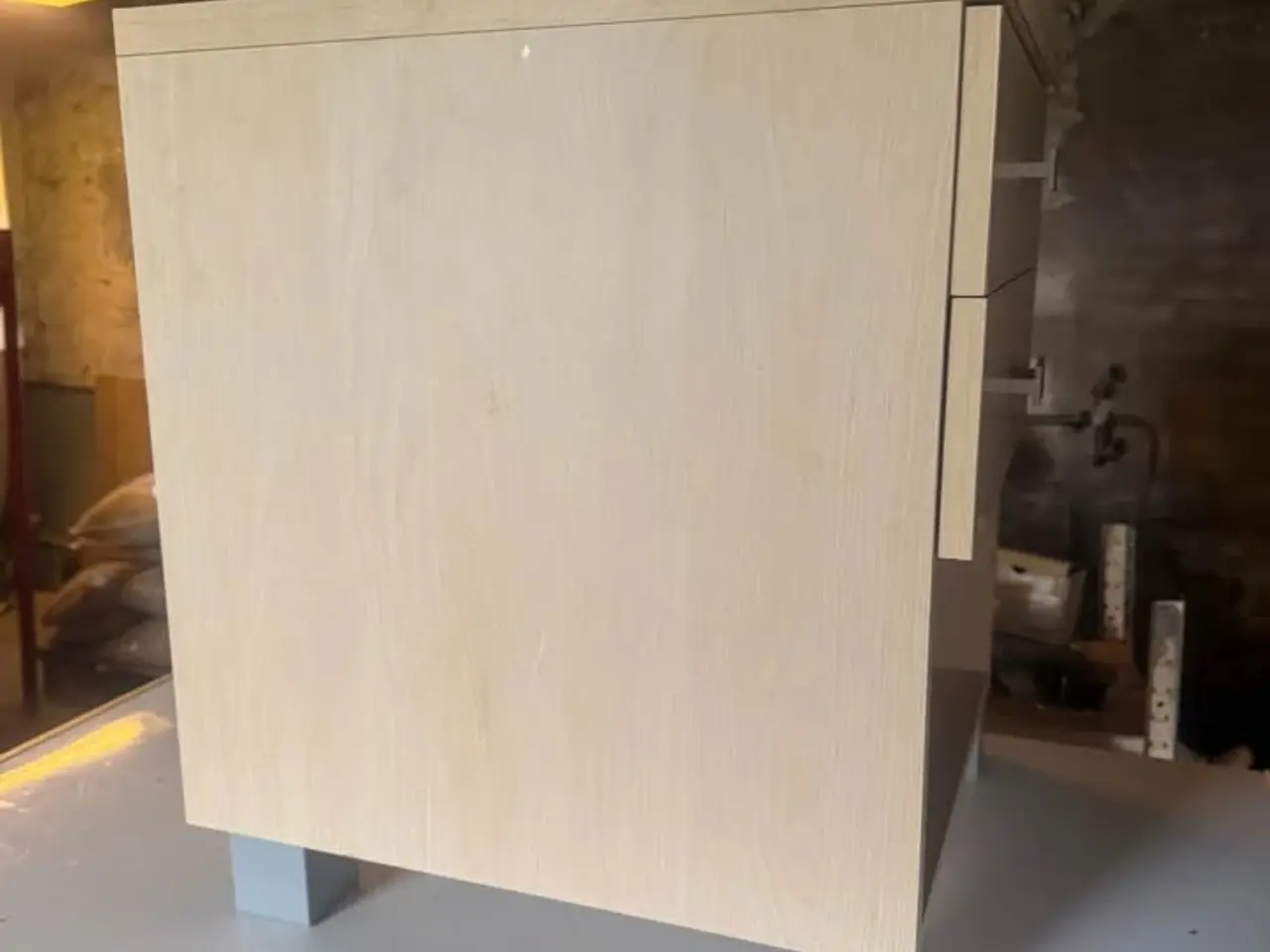 Billede 2 - Sengebord / natbord med 2 skuffer – pæn stand