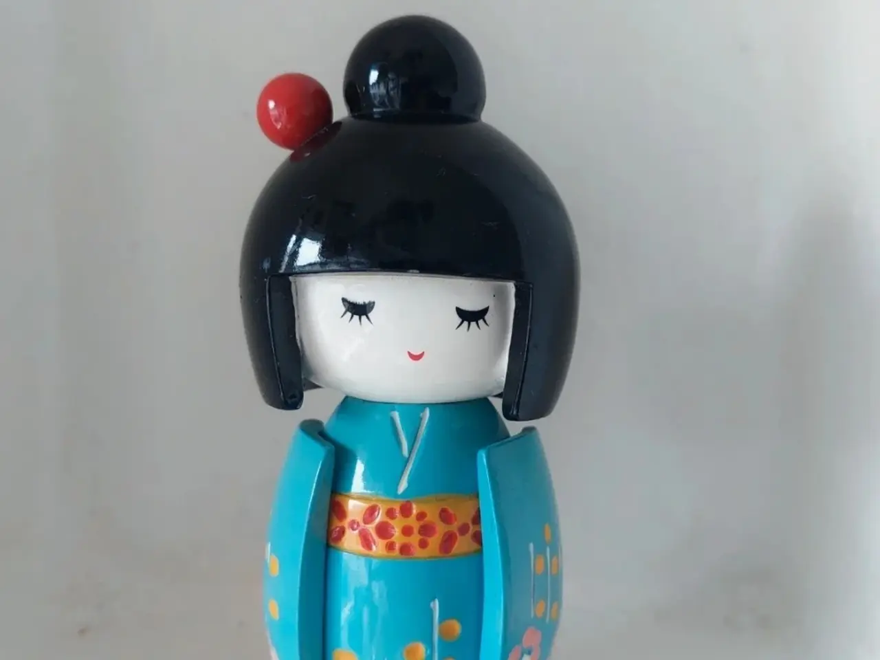 Billede 3 - Japansk Kokeshi trædukke m. bevægeligt hoved