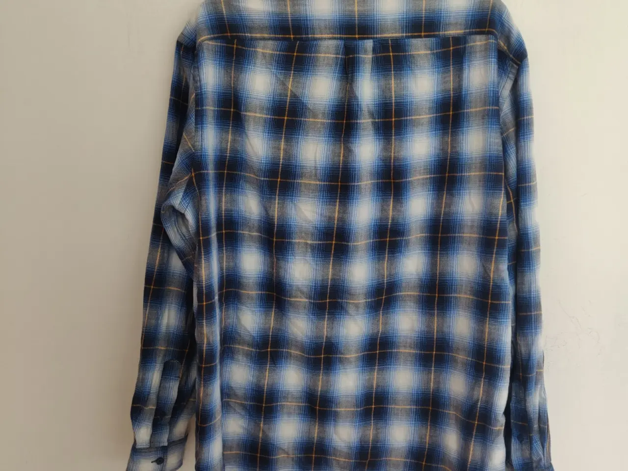 Billede 2 - H&M L.O.G.G Blå, hvid og gul Flanel skjorte