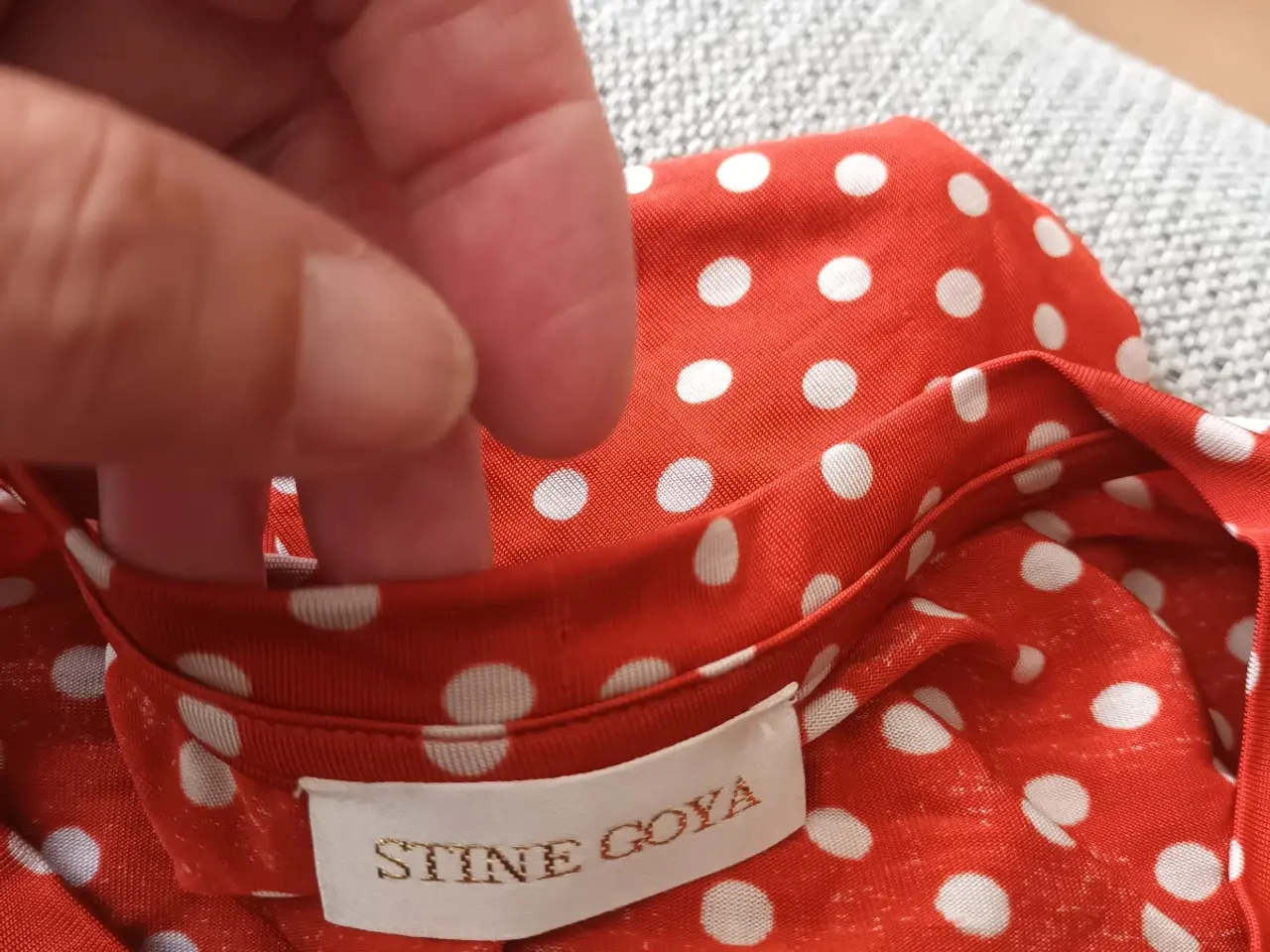 Billede 3 - Stine Goya bluse I rød, str XL