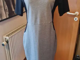 Vila kjole ny str xl 42