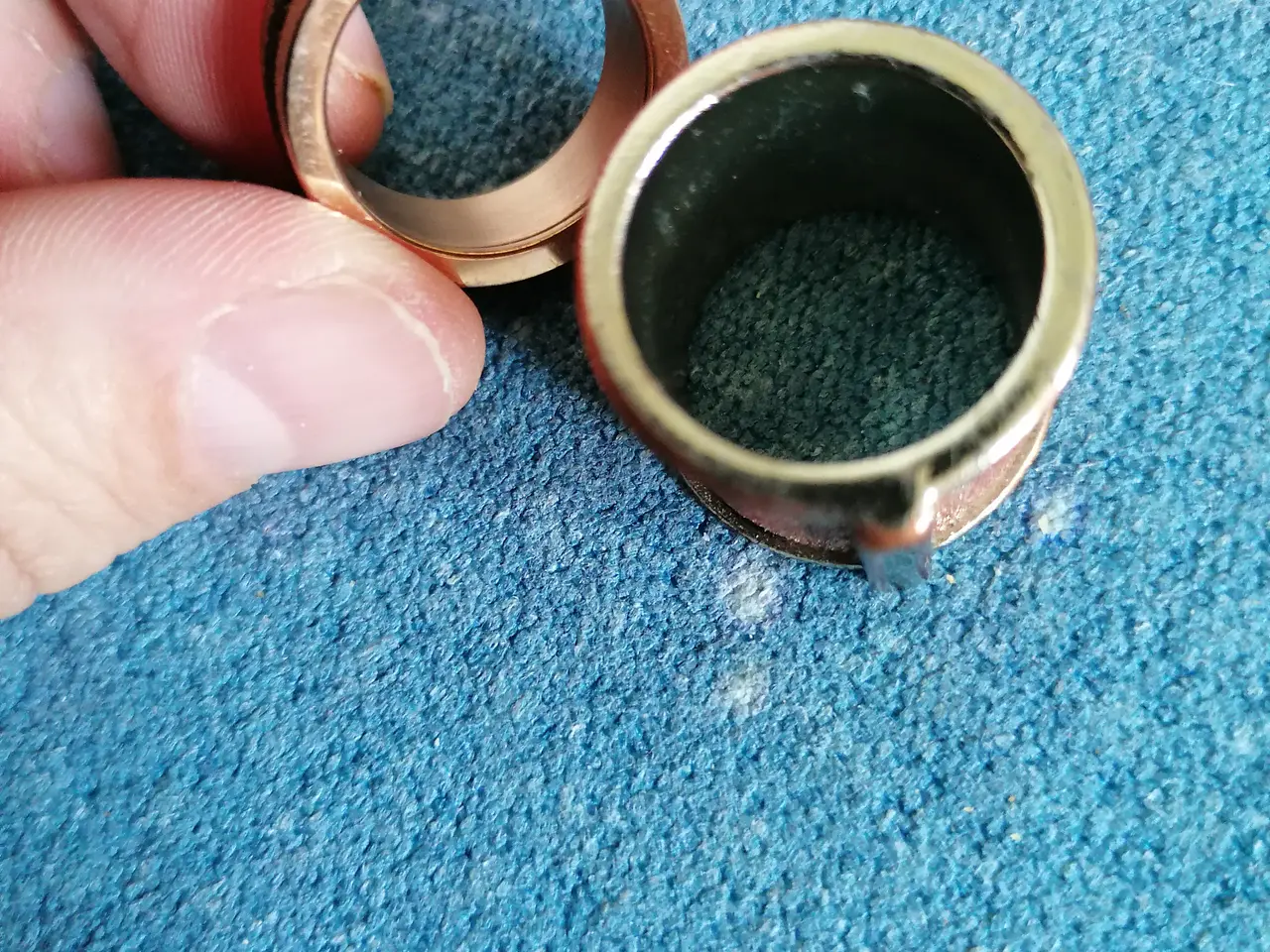 Billede 4 - To Smukke Glitter Ringe