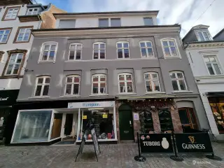 Investeringsejendomm i Viborg Centrum sælges - 1. års forrentning 6.76%