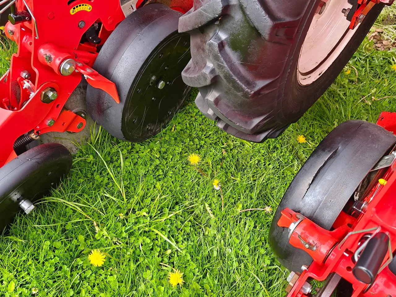 Billede 10 - Maschio Gaspardo MANTA ISOTRONIC 12-75 XL inkl. fabriksny Maschio Gaspardo Fronttank
