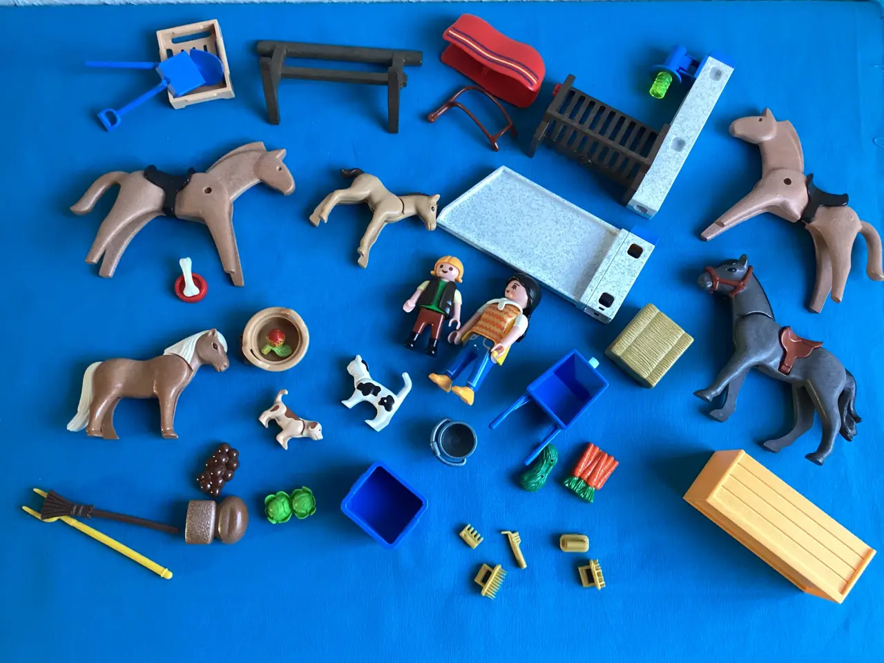Billede 4 - Playmobil lille heste - rideskole
