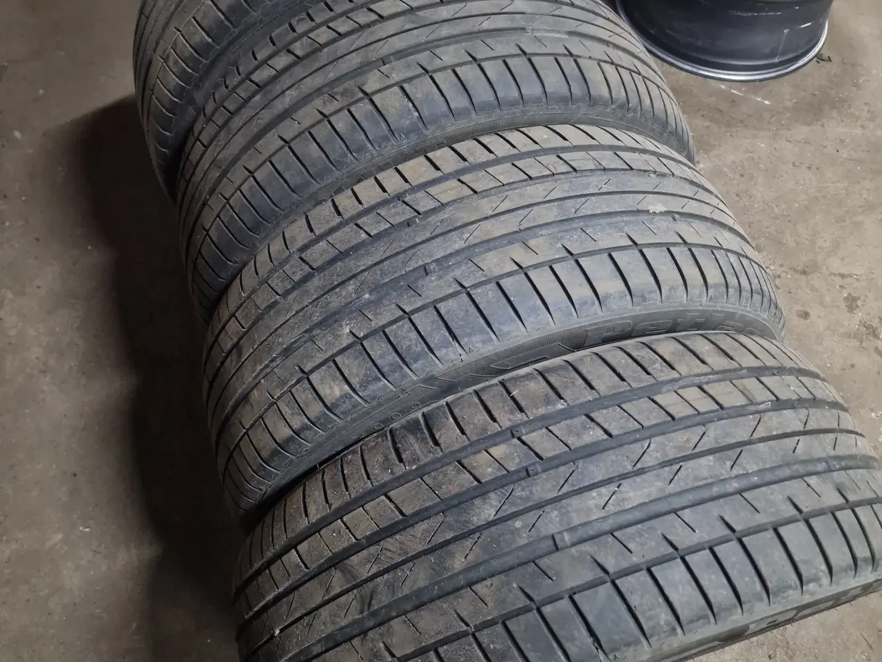 Billede 2 - 255/45/ 20" Petlas