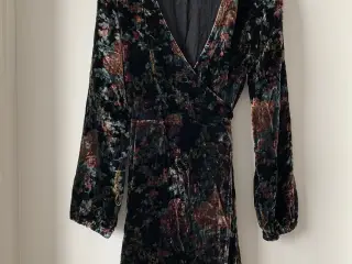 Zara slå om kjole velour