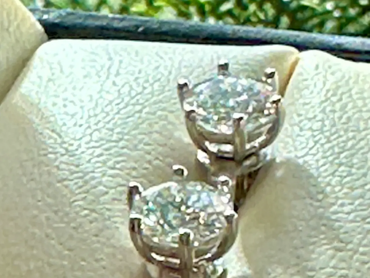 Billede 5 - Nye sølvørestikker med 1 eller 2 karat moissanite.
