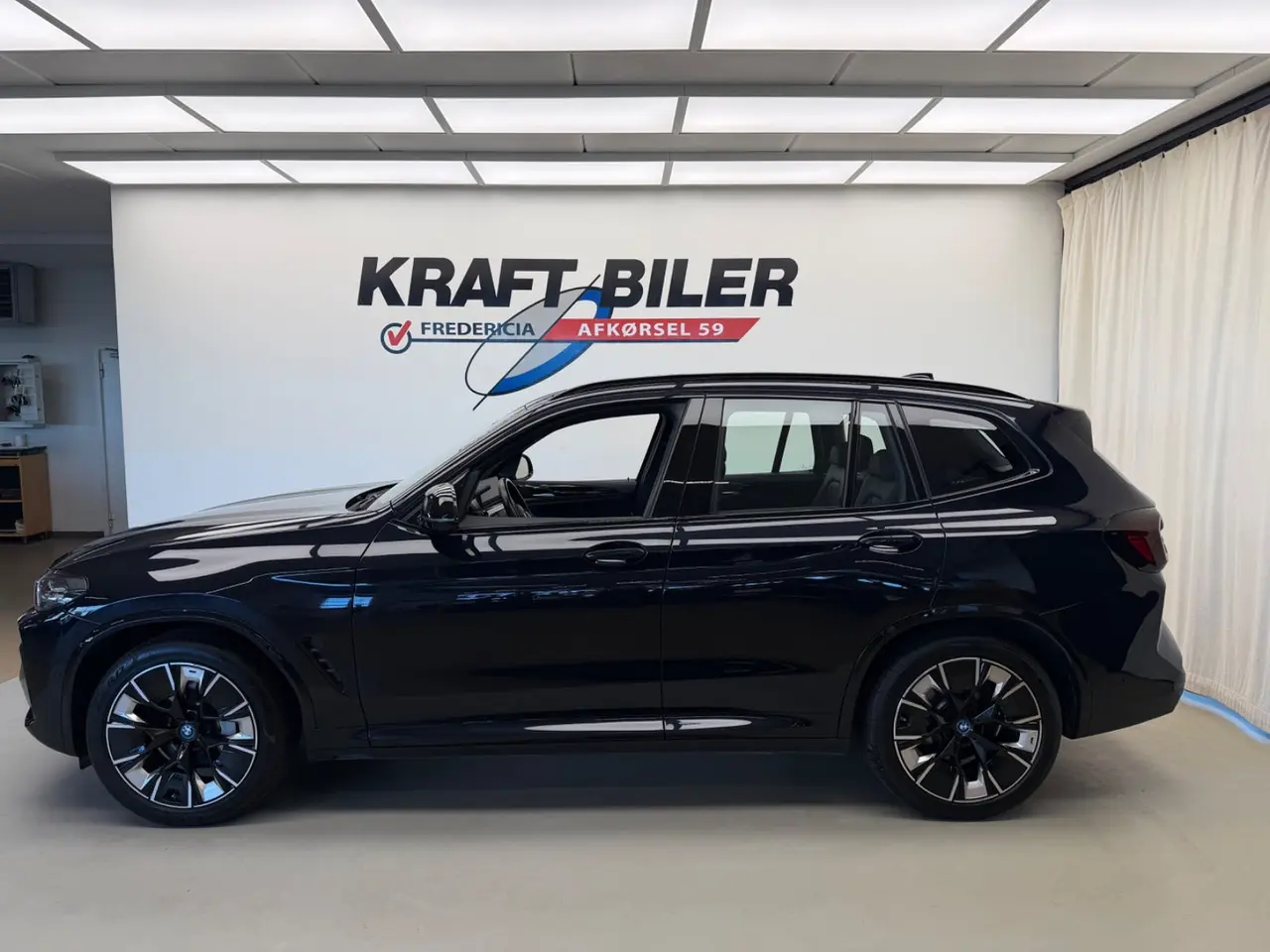 Billede 2 - BMW iX3  Charged Plus M-Sport