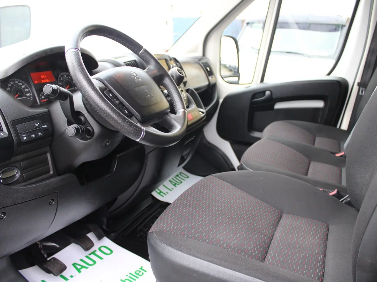 Billede 4 - Peugeot Boxer 335 2,2 BlueHDi 165 L2H2 Premium