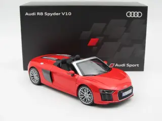 2016 Audi R8 Spyder 1:18  AUDI Dealer Edition 